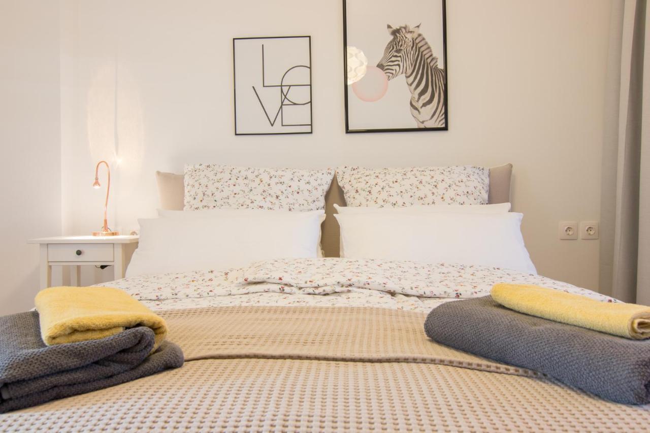 Harbour-Apartment With Sea View And Parking Spot プーラ エクステリア 写真