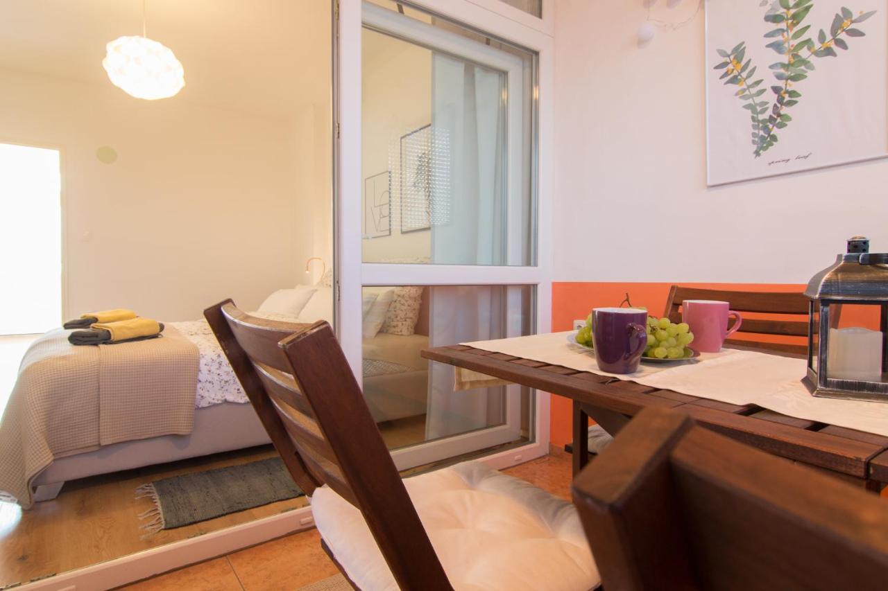 Harbour-Apartment With Sea View And Parking Spot プーラ エクステリア 写真
